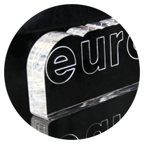 découpe laser de l'acrylique